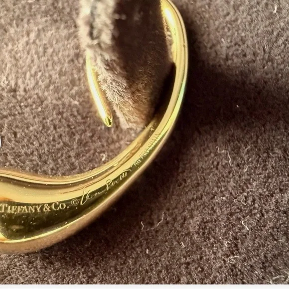 Tiffany & Co. Elegant Gold Drop Earrings - Picture 13 of 13